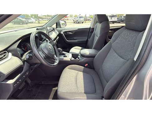 Certified 2020 Toyota RAV4 XLE w/ Convenience Package AWD/4WD image 27