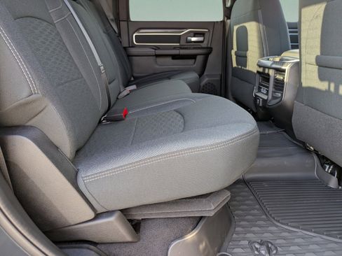New 2026 RAM 2500 Big Horn AWD/4WD image 11