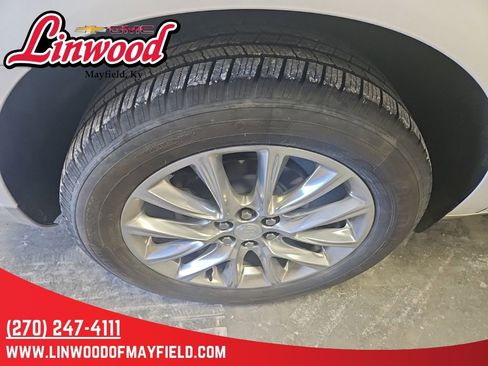 Used 2019 Buick Enclave Premium FWD image 7
