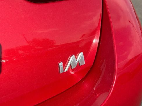 Used 2018 Toyota Corolla iM w/ Carpet Mat Package (TMS) FWD image 21