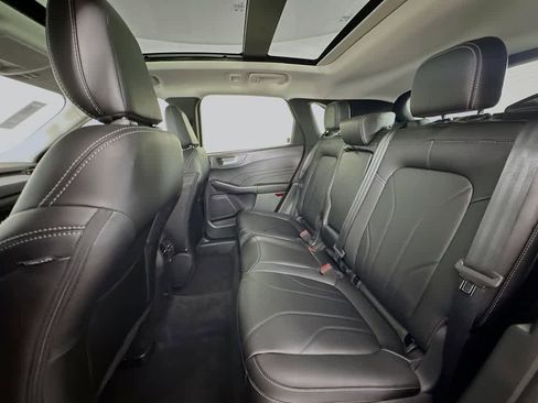 New 2025 Ford Escape SE w/ PHEV Premium Package image 14