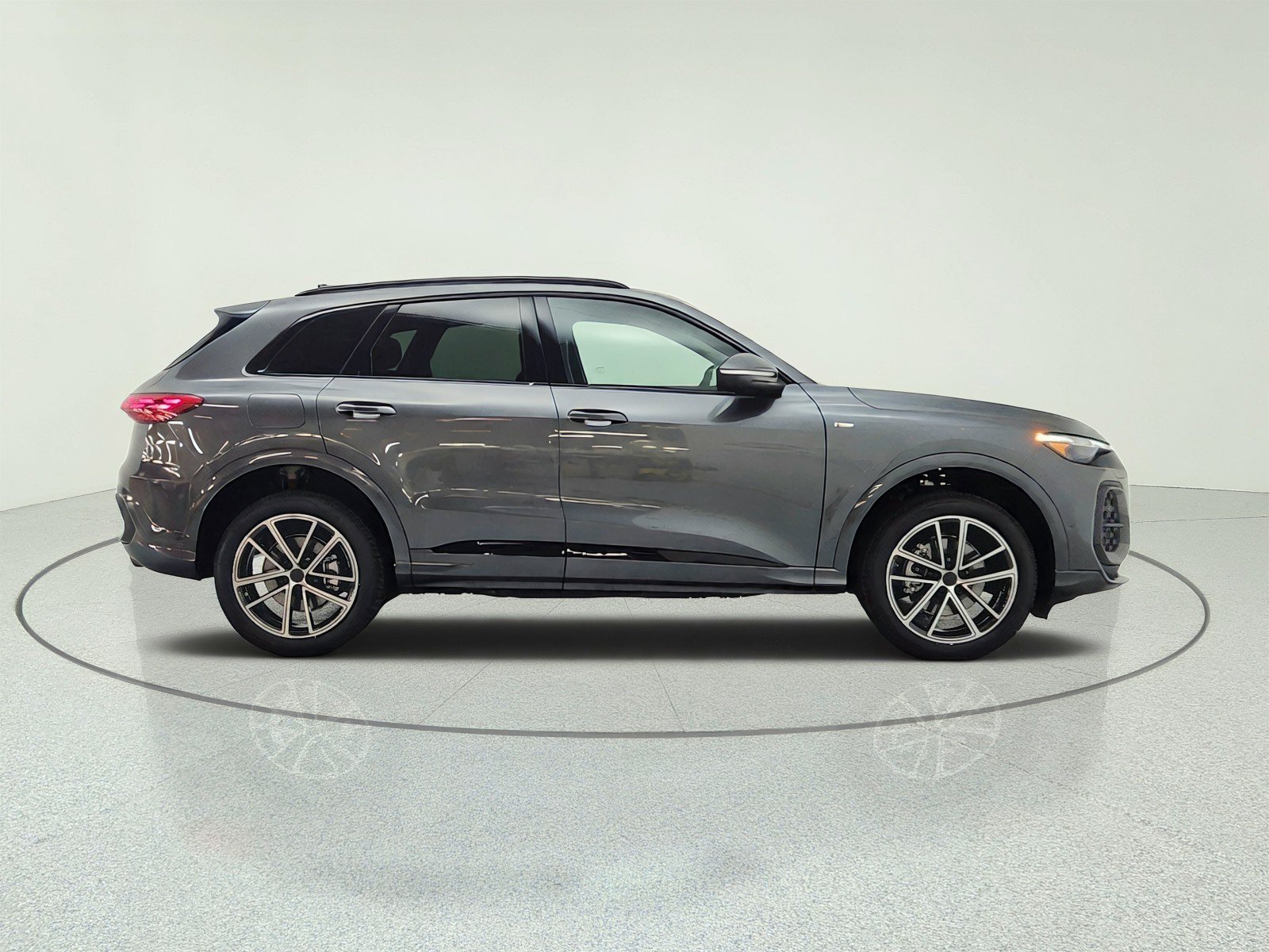 New 2026 Audi Q5 Premium Plus AWD/4WD image 4