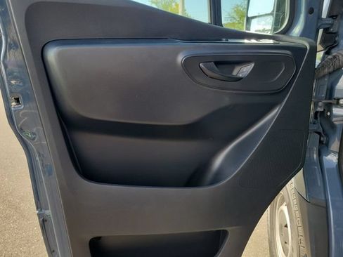 Used 2021 Mercedes-Benz Sprinter 2500 image 12