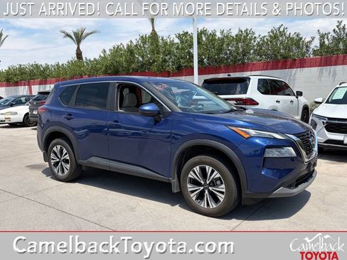 Used 2023 Nissan Rogue SV FWD image 1