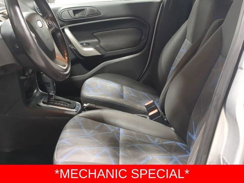 Used 2013 Ford Fiesta SE image 24