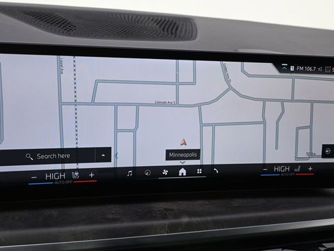 Used 2025 BMW X5 xDrive50e image 30