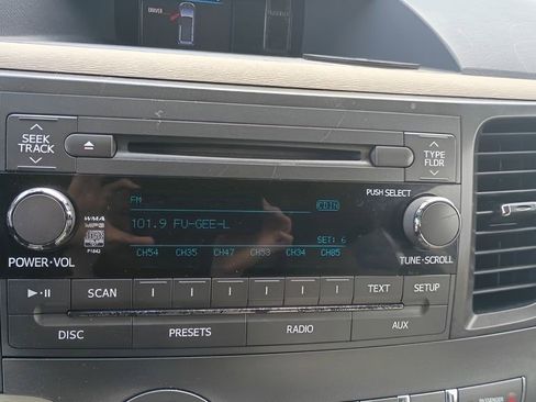 Used 2012 Toyota Sienna XLE FWD image 34
