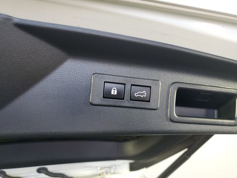Used 2026 Subaru Forester Limited AWD/4WD image 33