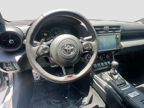 Used 2026 Toyota GR86 Premium w/ ALL Weather Mat Package (TMS) RWD image 11