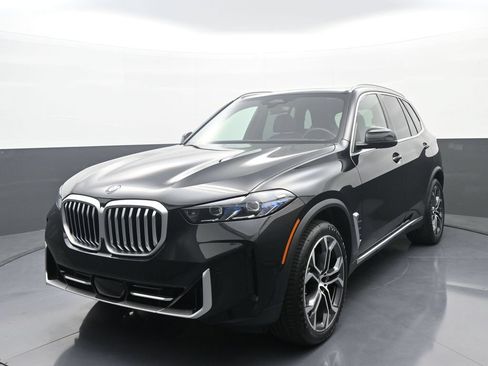 Used 2026 BMW X5 xDrive40i AWD/4WD image 1