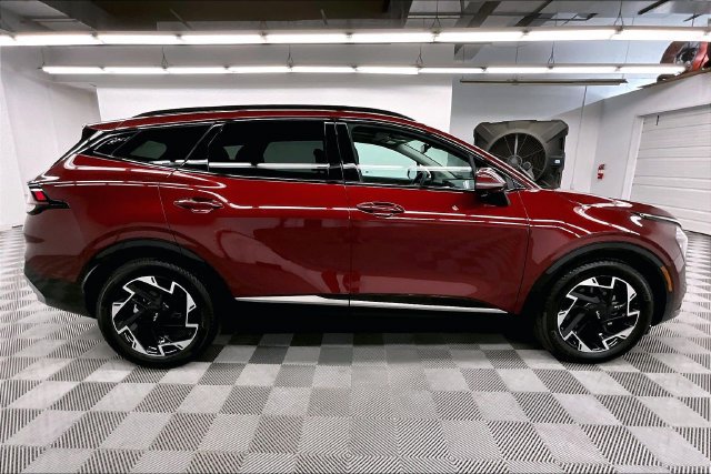 Used 2025 Kia Sportage SX FWD image 15