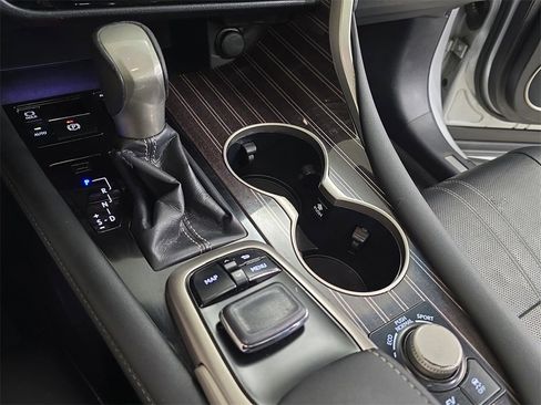 Used 2016 Lexus RX 450h AWD w/ Luxury Package image 28