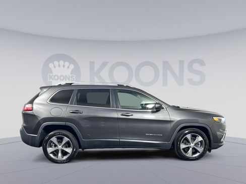 Used 2019 Jeep Cherokee Limited image 8