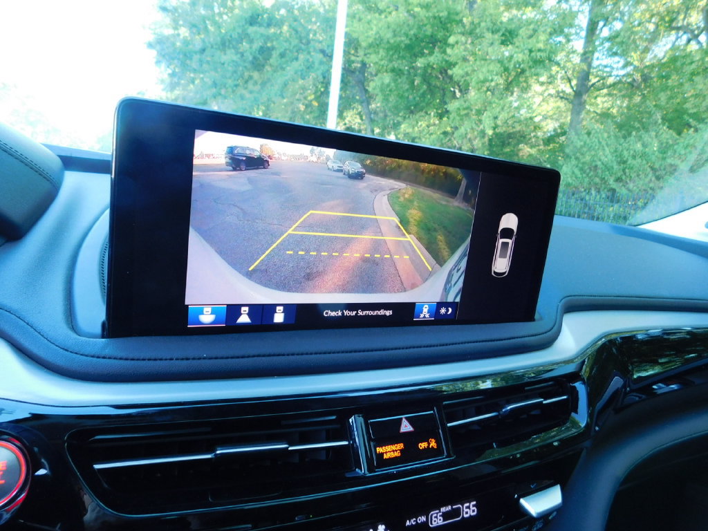 Used 2025 Acura MDX w/ Technology Package FWD image 10
