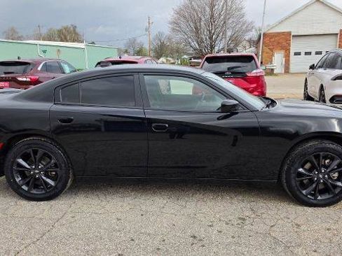 Used 2022 Dodge Charger SXT w/ Blacktop Package AWD/4WD image 4