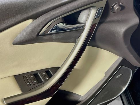 Used 2016 Buick Verano Leather w/ Experience Buick Package FWD image 17