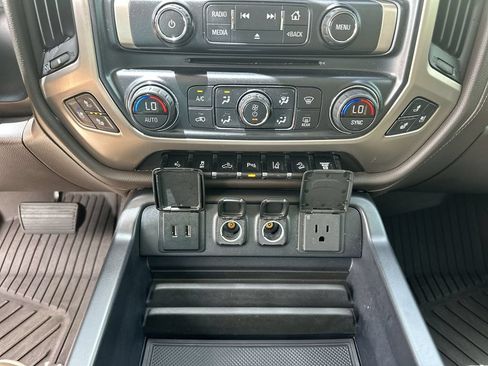 Certified 2019 GMC Sierra 2500 Denali w/ Duramax Plus Package AWD/4WD image 35