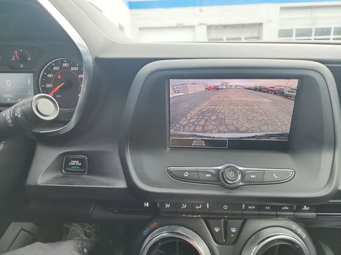 Used 2021 Chevrolet Camaro LT RWD image 25