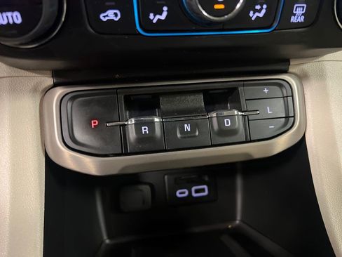 Certified 2022 GMC Acadia Denali w/ Denali Ultimate Package image 26