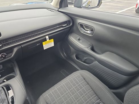 New 2026 Honda HR-V LX image 12