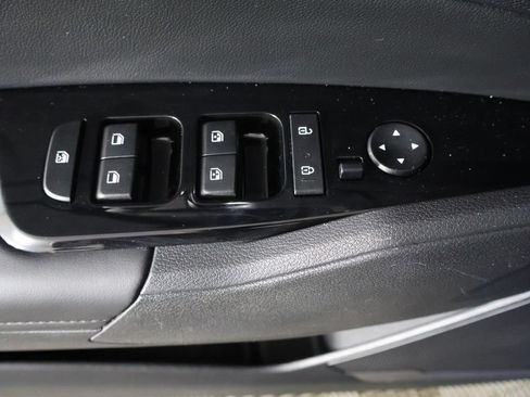 Used 2025 Kia Sportage EX w/ Premium Package FWD image 37