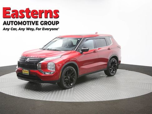 Used 2022 Mitsubishi Outlander SE FWD image 56