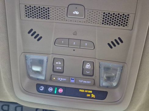 Used 2024 Cadillac XT6 Sport w/ Platinum Package image 21