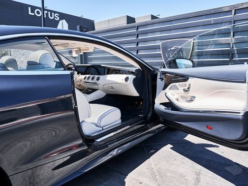 Used 2020 Mercedes-Benz S 560 4MATIC Coupe image 22