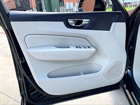 Used 2018 Volvo XC60 T6 Inscription w/ Convenience Package AWD/4WD image 18
