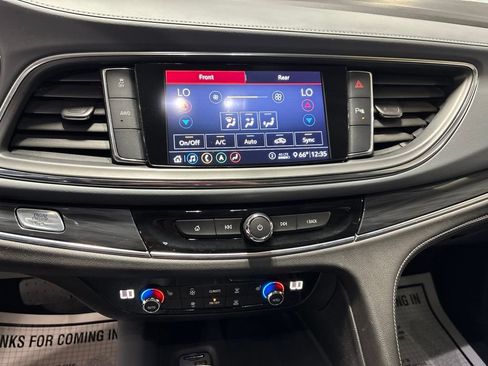 Used 2021 Buick Enclave Essence w/ Sound and Sites Package AWD/4WD image 26