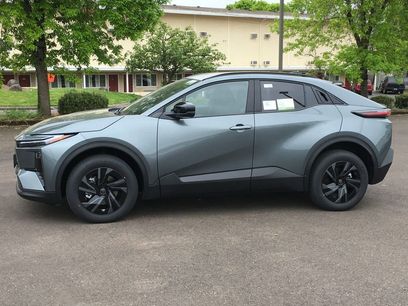 New 2026 Toyota C-HR w/ Cold Weather Package