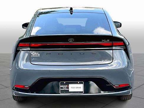 Used 2024 Toyota Prius XLE image 5