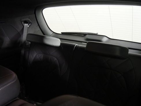 Used 2026 BMW X7 xDrive40i w/ M Sport Package image 18