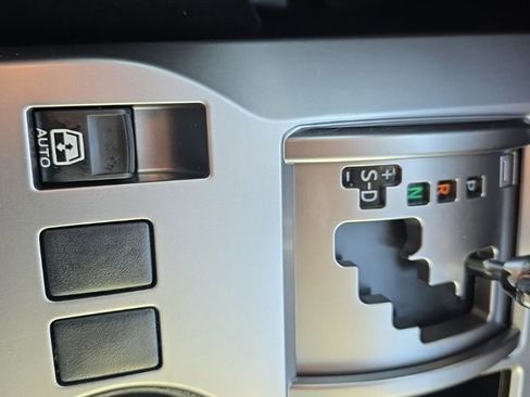 Used 2024 Toyota 4Runner SR5 image 29