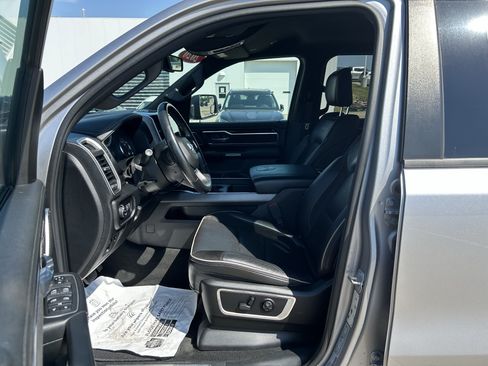 Used 2020 RAM 1500 Laramie AWD/4WD image 12