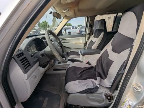 Used 2008 Jeep Liberty Sport w/ Popular Equipment Group AWD/4WD image 4