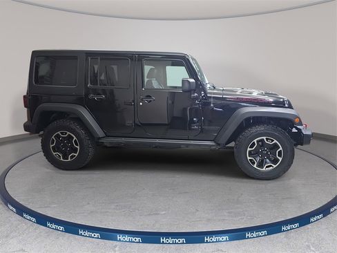 Used 2015 Jeep Wrangler Unlimited Rubicon image 5