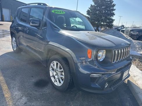 Used 2021 Jeep Renegade Latitude w/ Sun & Sound Group image 23