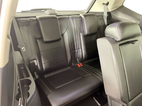 Used 2022 Volkswagen Atlas SE FWD image 25
