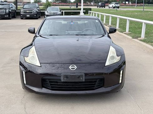 Used 2014 Nissan 370Z Touring w/ Sport Package RWD image 2