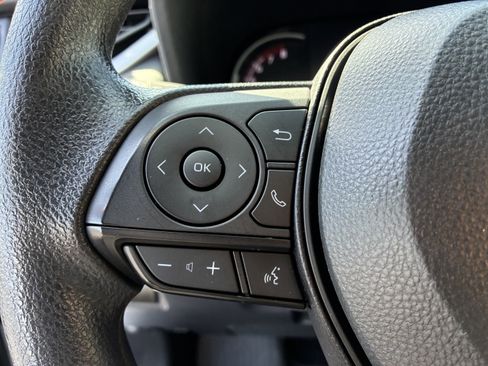 Used 2024 Toyota RAV4 LE image 29