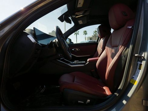 Used 2023 BMW 330i Sedan w/ Driving Assistance Package image 10