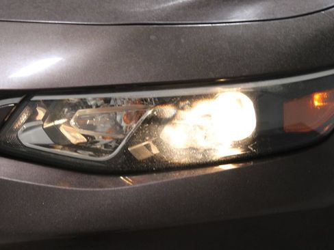 Used 2016 Chevrolet Malibu LT FWD image 44