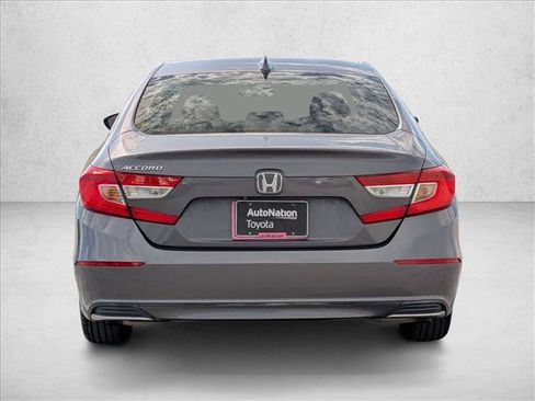 Used 2018 Honda Accord LX image 7