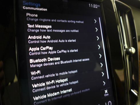 Used 2020 Volvo S60 T5 Momentum image 23