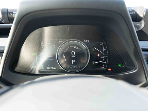 Used 2022 Lexus UX 250h w/ Premium Package image 16