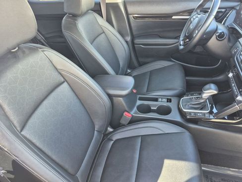 Used 2024 Kia Seltos SX w/ SX Sunroof Package image 17
