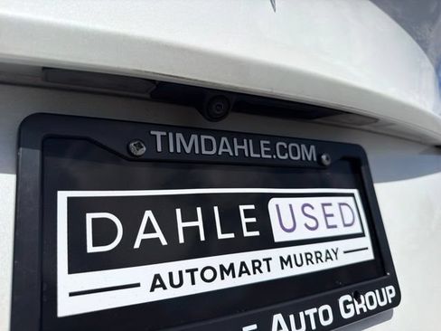 Used 2023 Tesla Model Y Performance AWD/4WD image 6