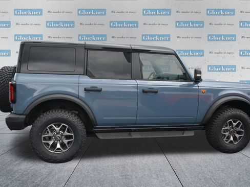 New 2025 Ford Bronco Badlands image 4