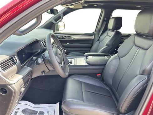 New 2026 Jeep Grand Wagoneer Limited w/ Premium Group II image 9